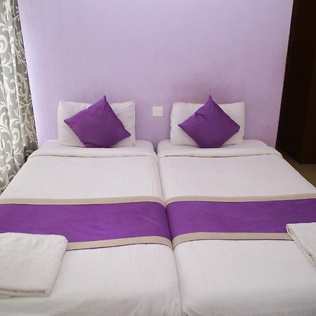 Hotel V Bee Plaza Thiruvananthapuram Exteriér fotografie