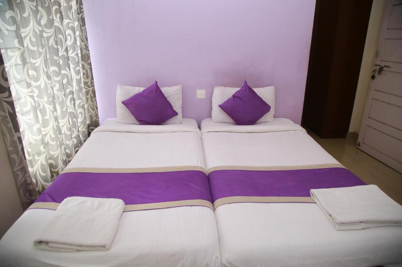 Hotel V Bee Plaza Thiruvananthapuram Exteriér fotografie